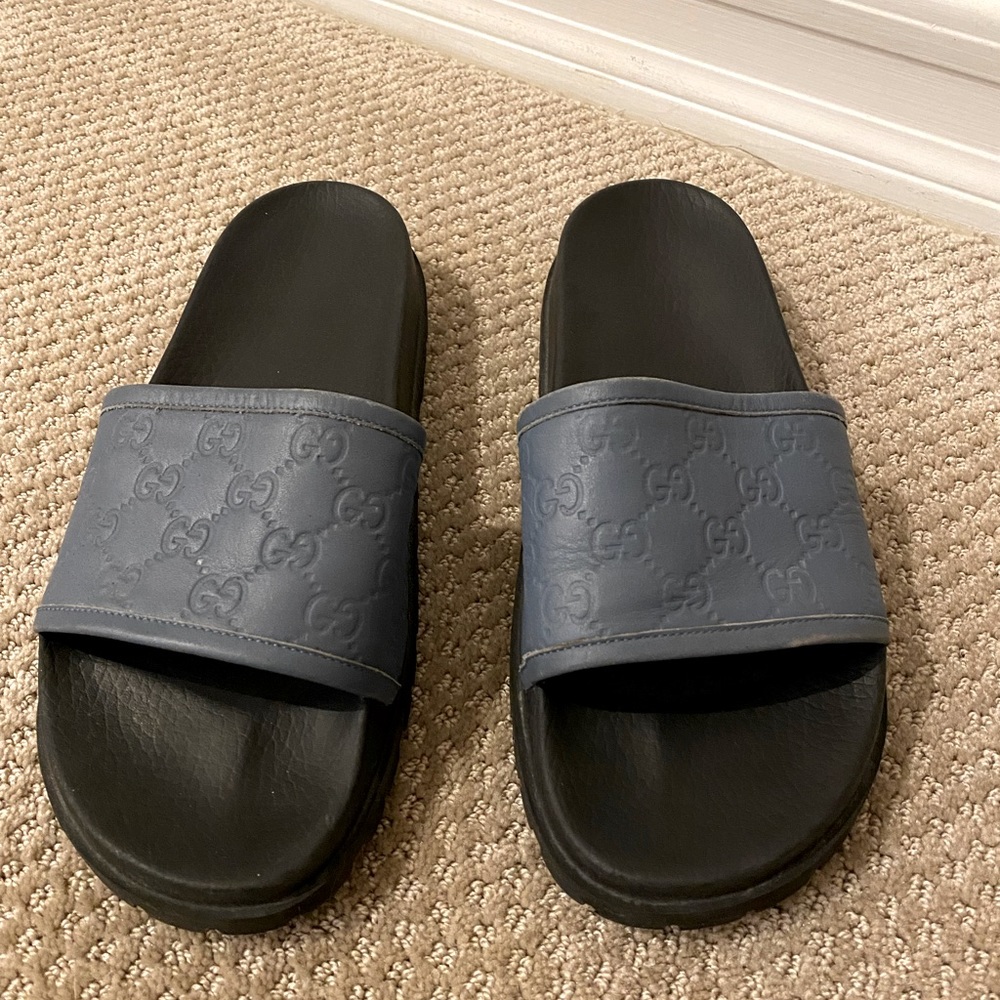 GUCCI Men’s Signature Slides